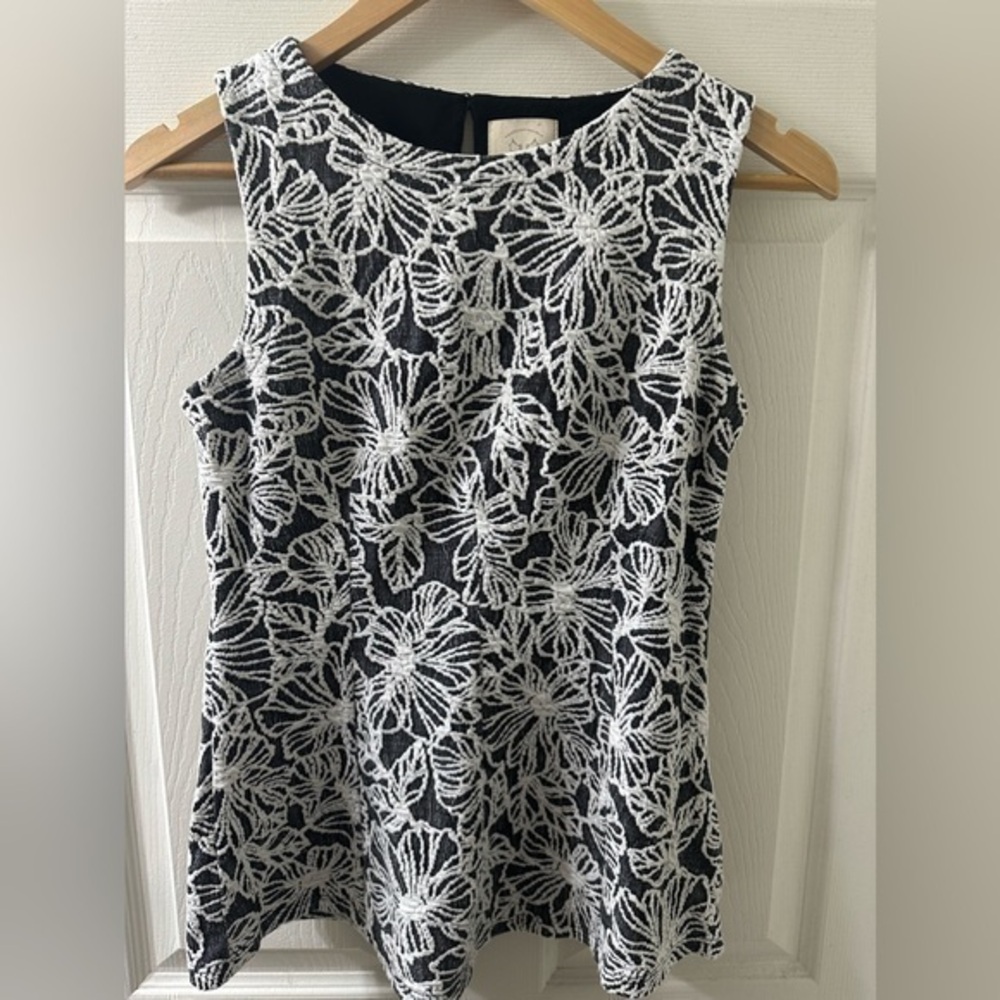 Vanessa Virginia Anthropologie Gray Floral Blouse Size XS